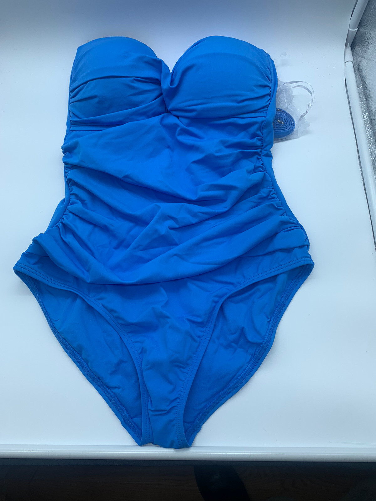 Women’s Swimsuit Sz 6 Anne Cole Blue Twist Front Bandeau 1 Piece. MSRP $88 D009