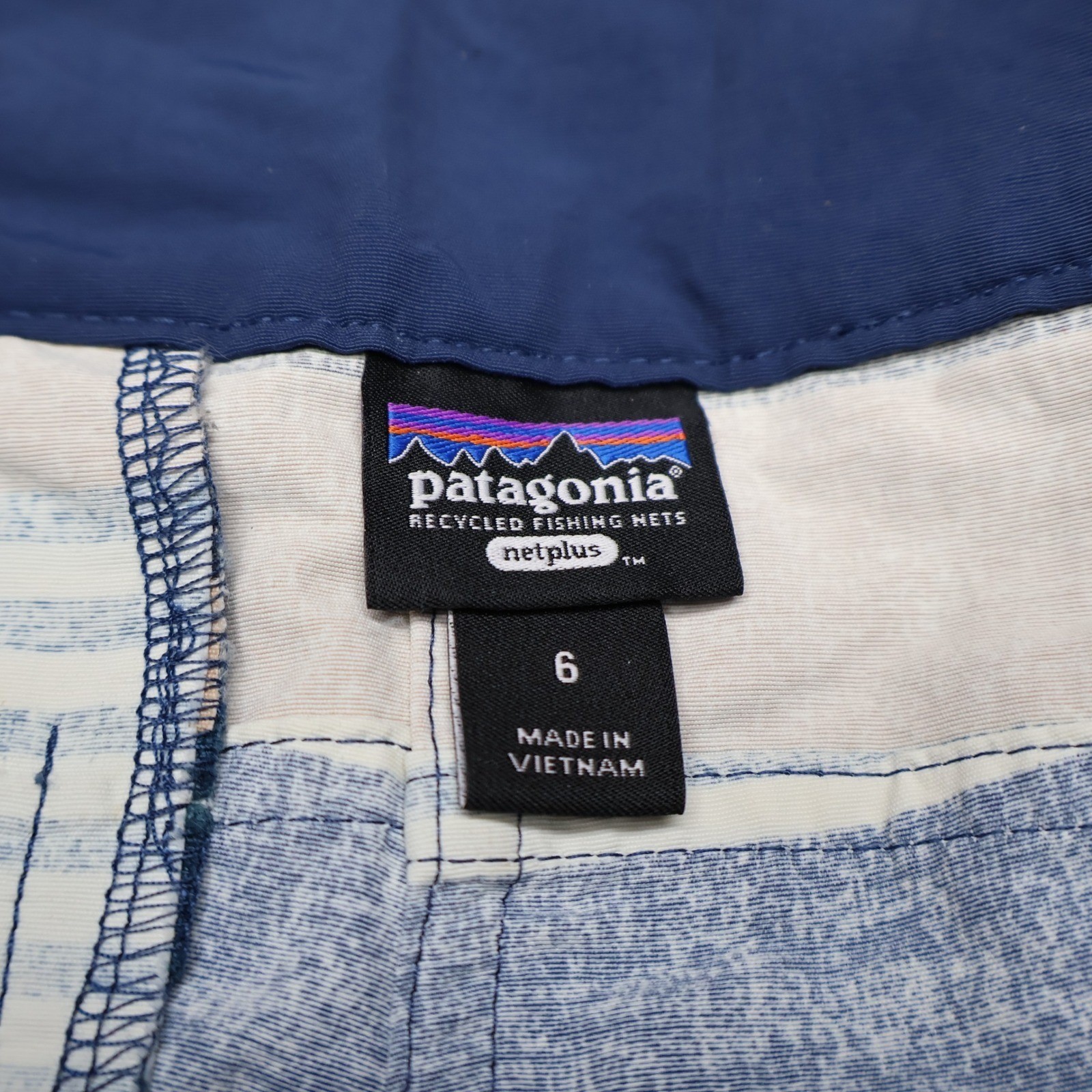 Patagonia Board Shorts Womens 6 Blue Striped Wavefarer Recycled Nylon Swim Surf