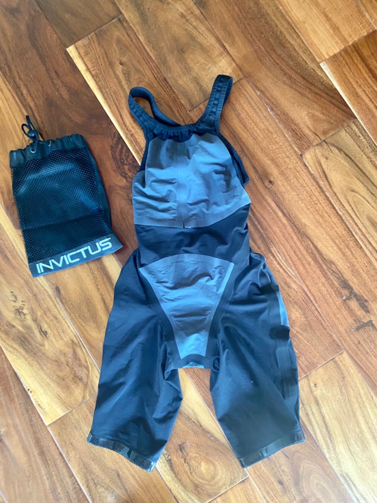 Tyr invictus tech suit size 20 open back black NWOT
