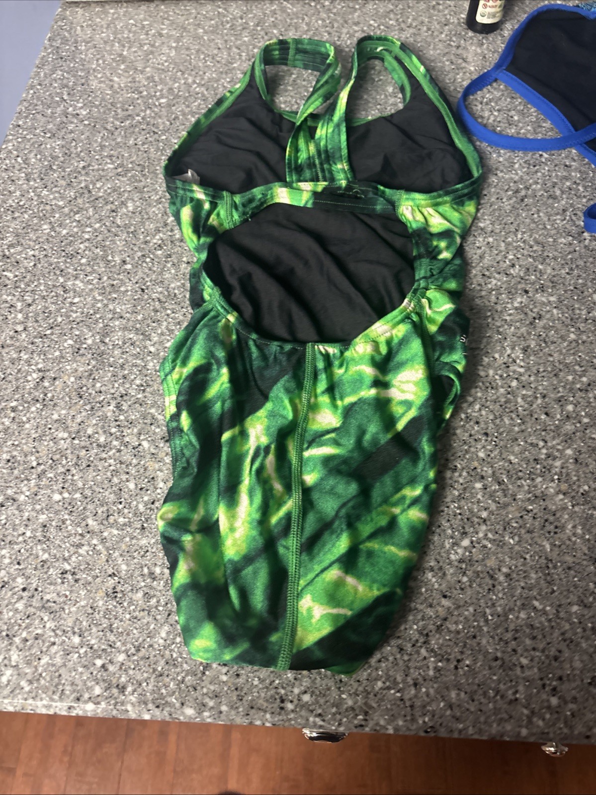 Girls/Women’s Swimming One Piece Swimsuits.. sz 26 nwt endurance/3 sz 28 Euc/lot