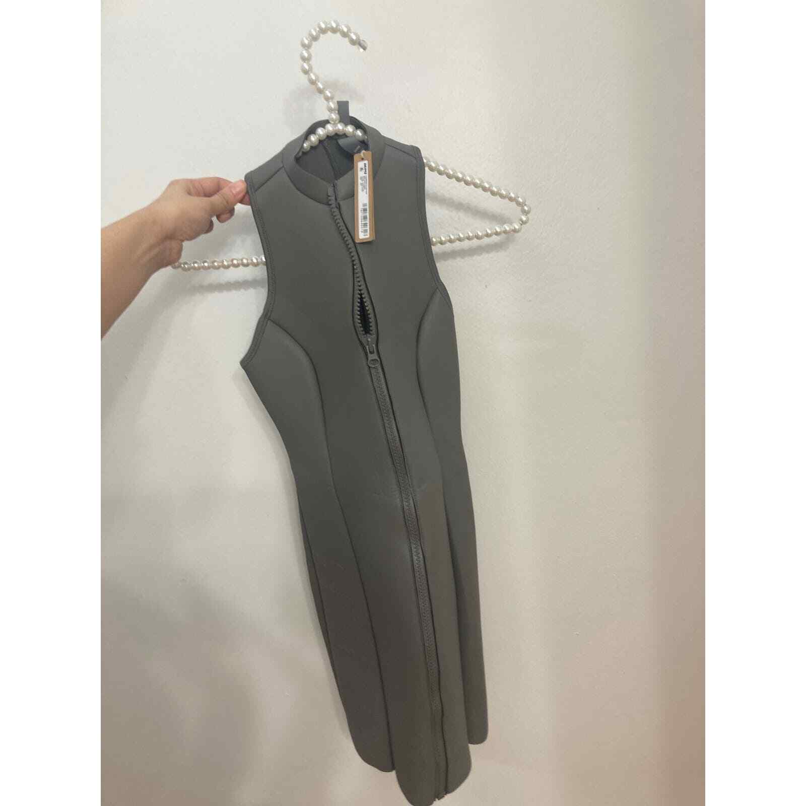 SKIMS Size XXS RUBBERIZED SCUBA SWIM MOCK NECK DRESS GREY CHALK NWT GRAY KIM K
