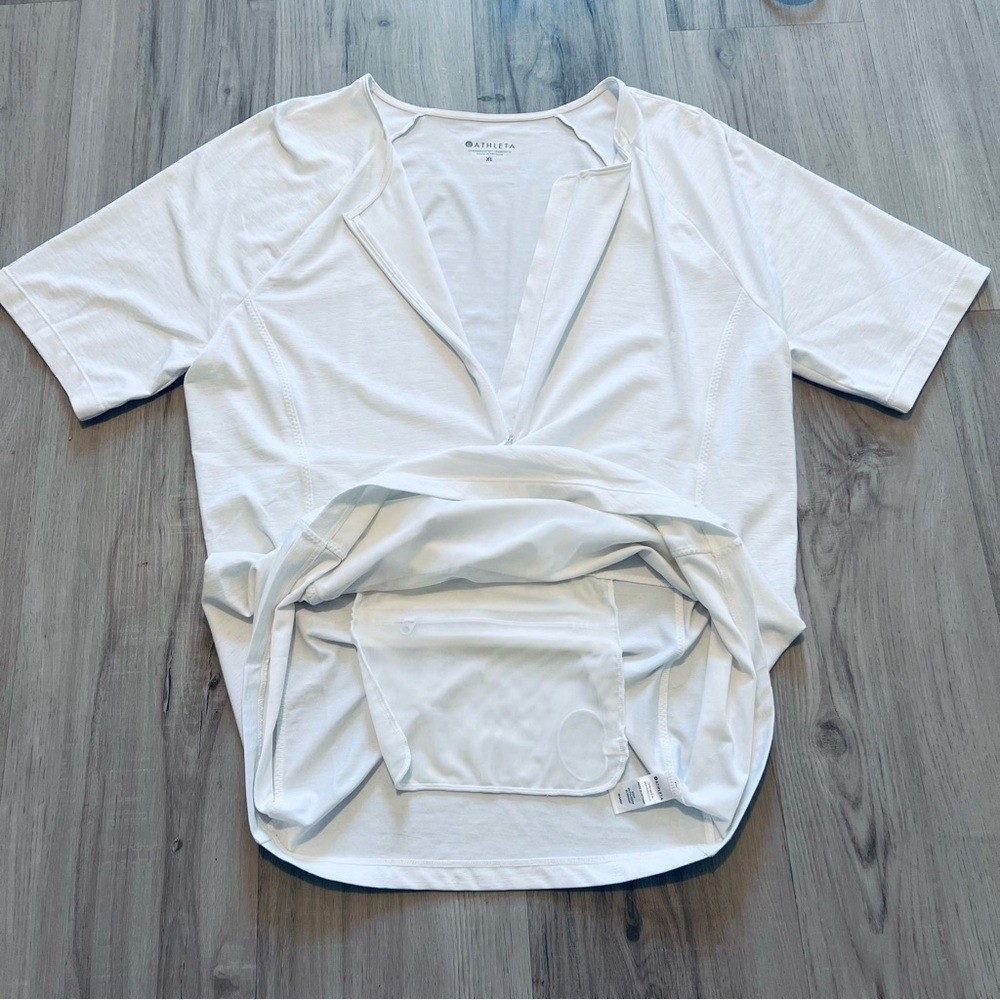 Athleta Pacifica White short sleeve rashguard zip center hidden pocket NWOT XL