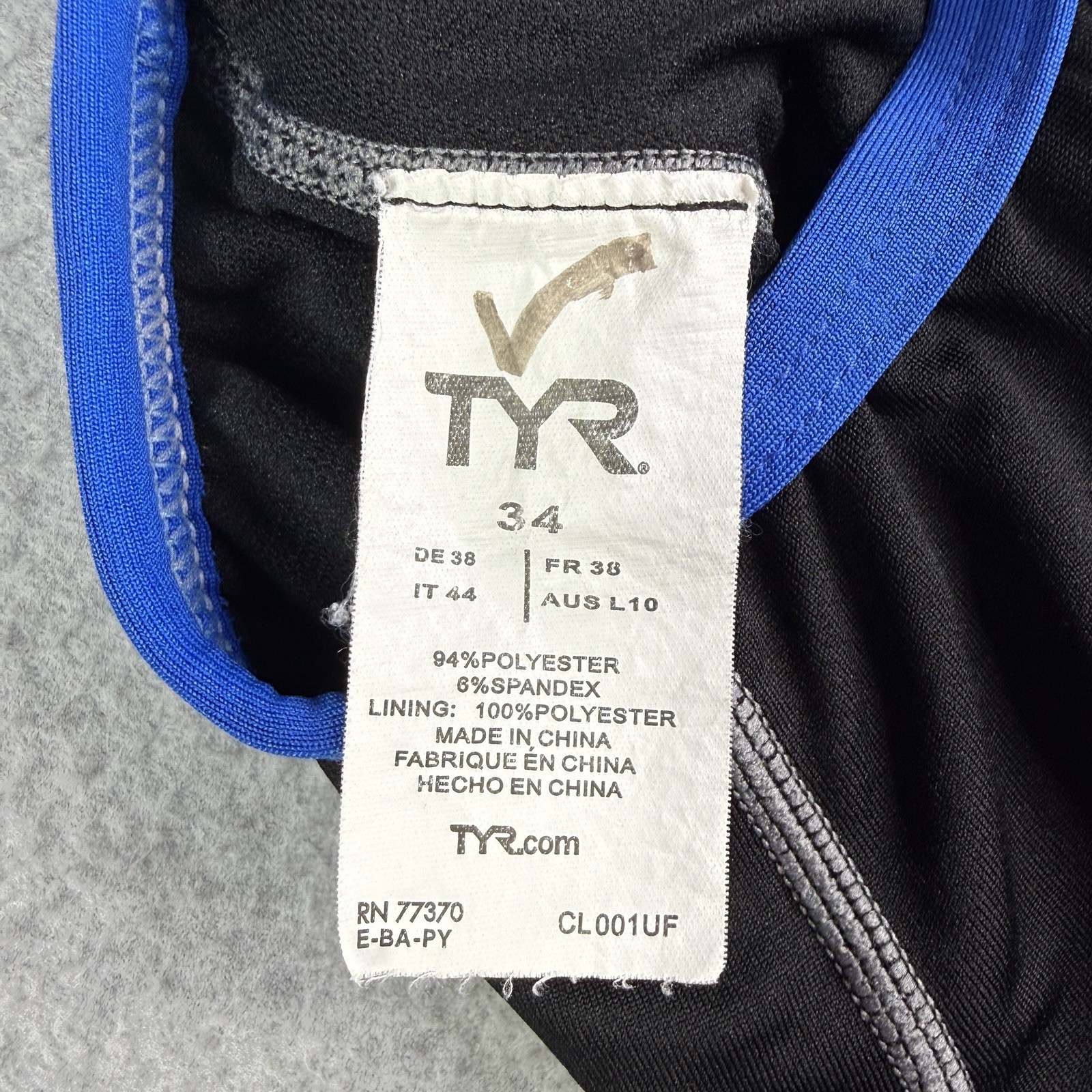 TYR Women’s Medium 34 Odyssey Diamondfit Swimsuit Blue Geometric