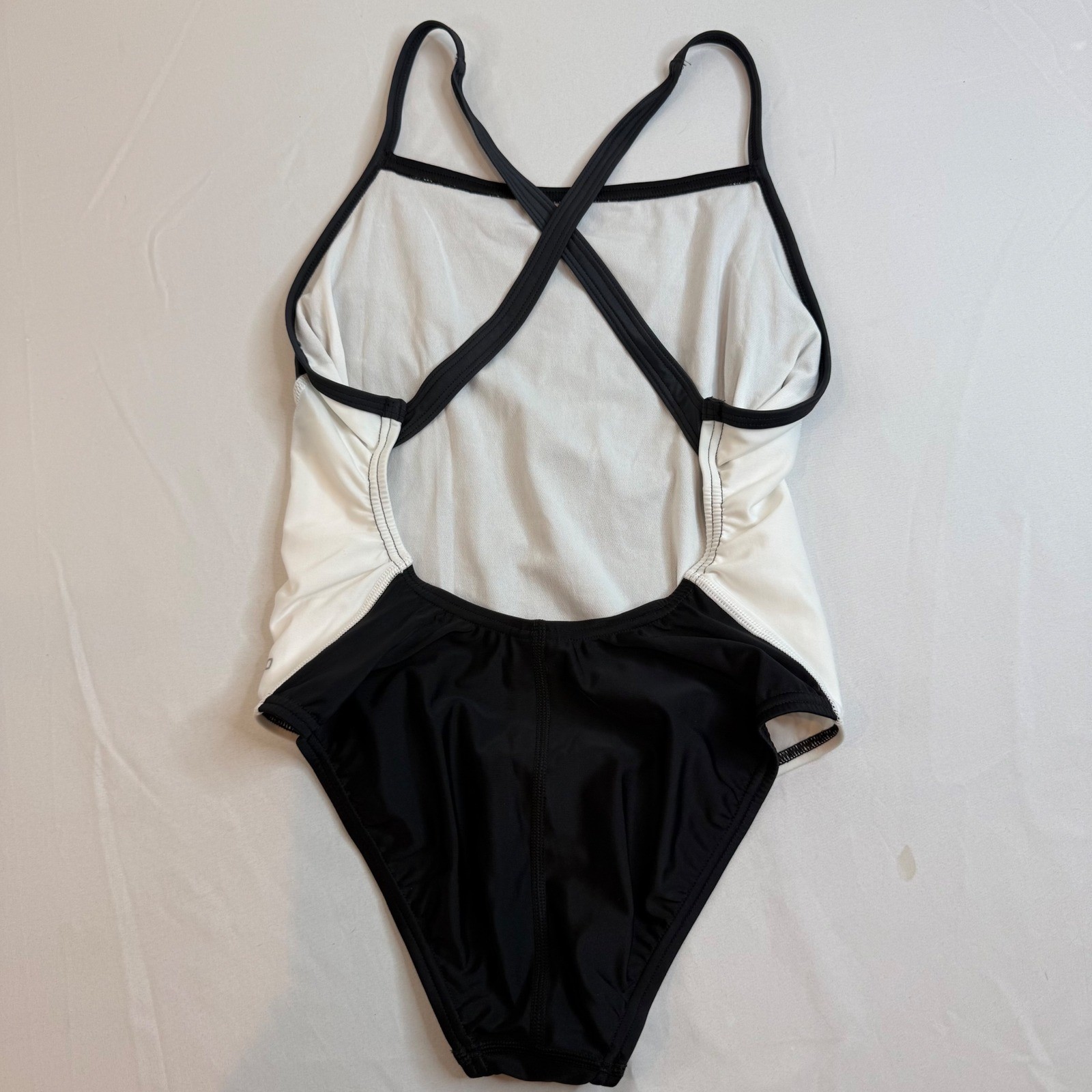 Speedo Womens Black White Colorblock Crossback One Piece Swimsuit 8/34 7192101
