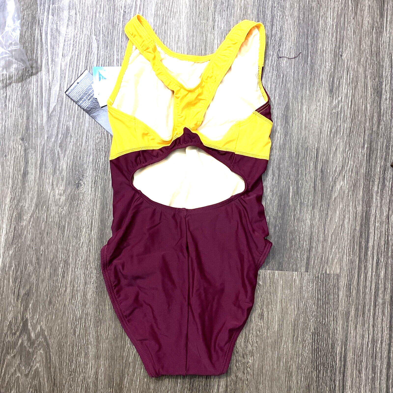 TYR T-Splice Maxback Women Sz 32XS One Piece Swimsuit Burgundy/Gold UPF 50+