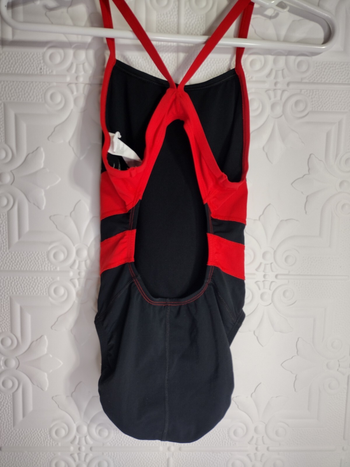 Nike Swimsuit Vex Racerback One Piece Colorblock Black Red Women’s Sz 32/6