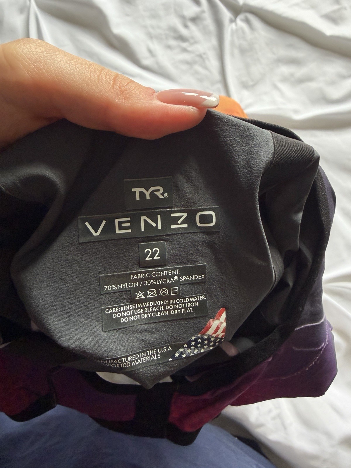 TYR Venzo Women’s Competitive Kneeskin Swimsuit Regular Size 22 Nylon/Lycra