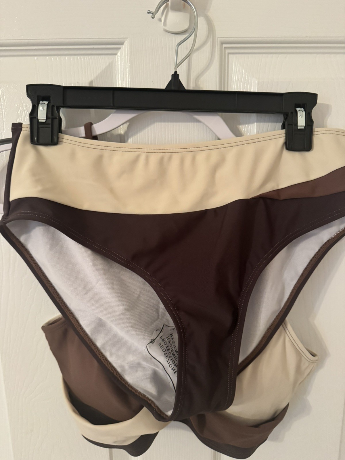 Women’s 2-pc Bathing Suit Never Worn In Brown, Cream,Tan-Lg