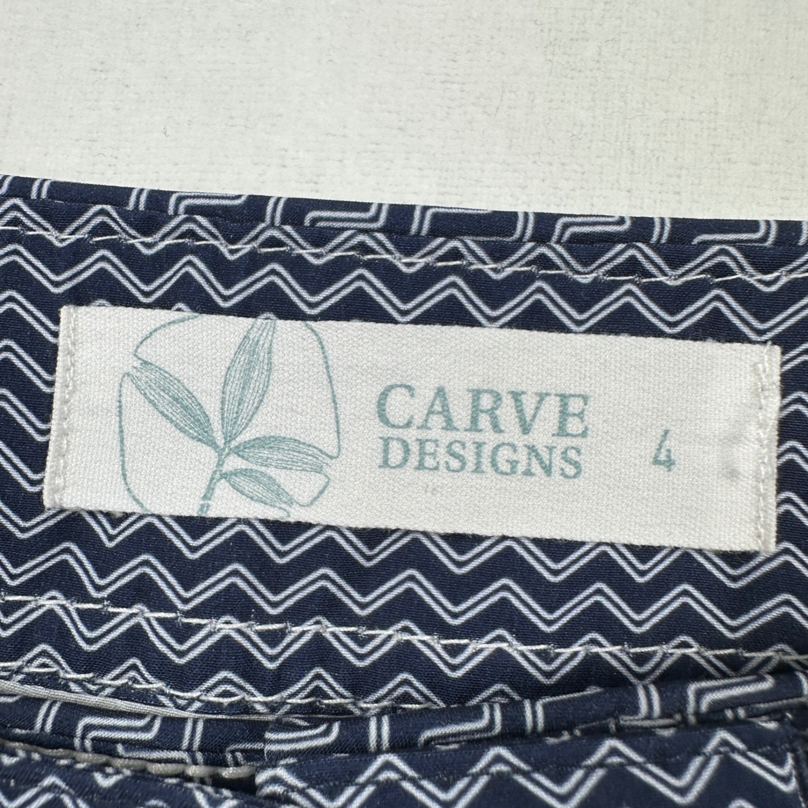 New Carve Designs Paddle Board Swim Shorts 4 Navy Blue Chevron Zig Zag Coastal