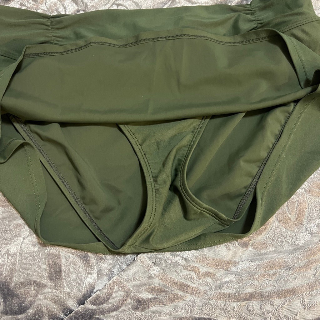 Athleta Green Lined Micro Mini Athletic Skort Women’s Medium (b9)