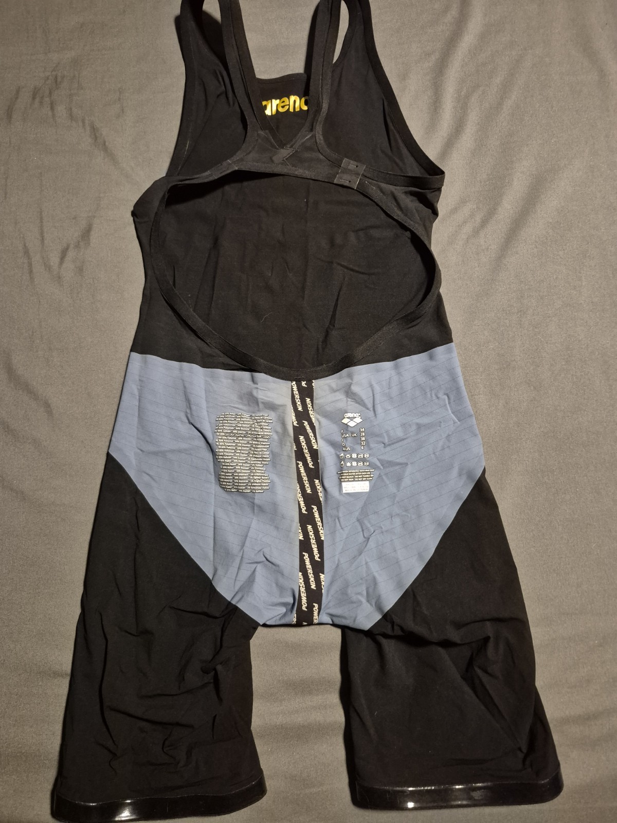 Arena Women’s Powerskin Carbon Air2 Kneeskin Open-Back, Size 28