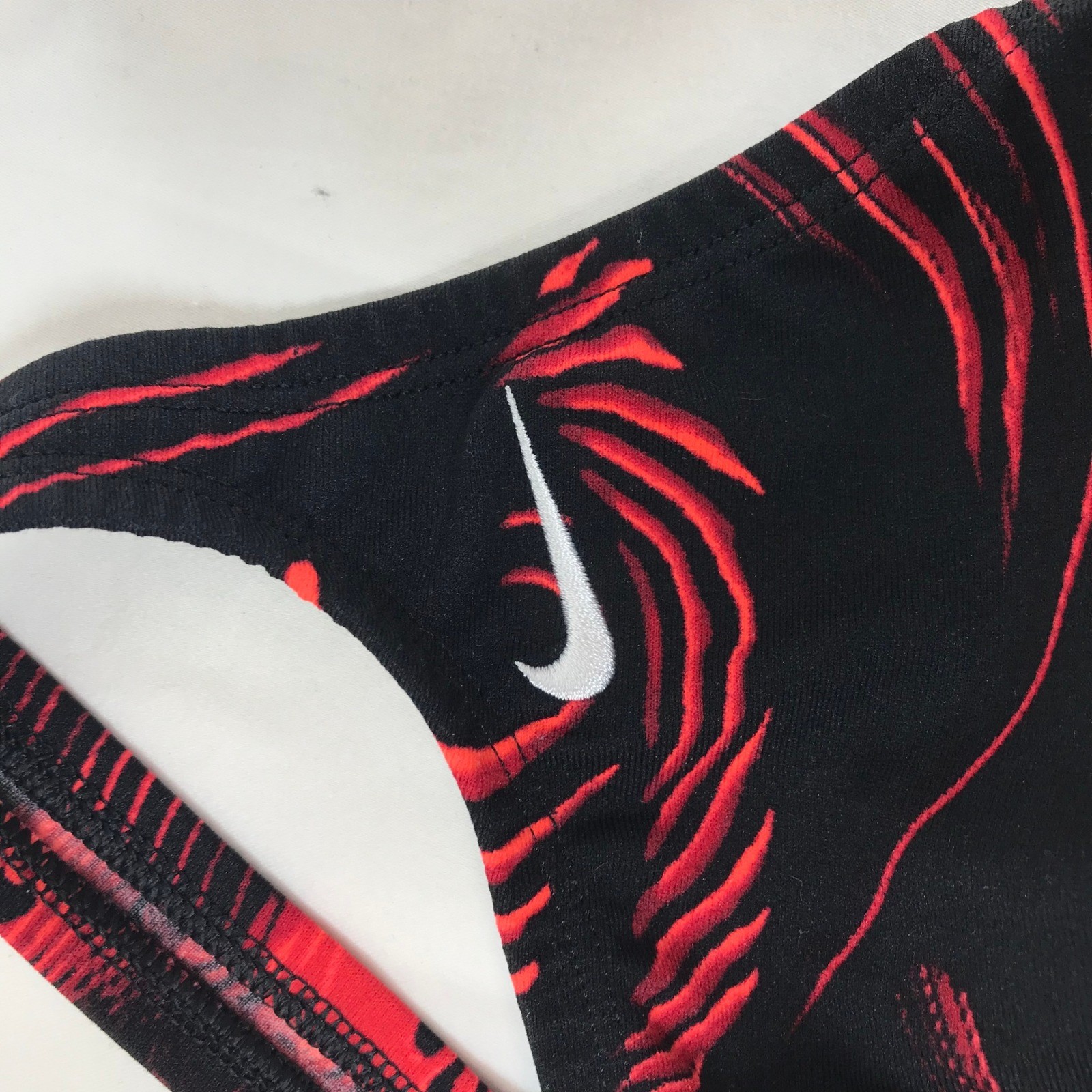 Nike Womens One Piece Swimsuit Red Black Topographic Print Size 30 NESS8020