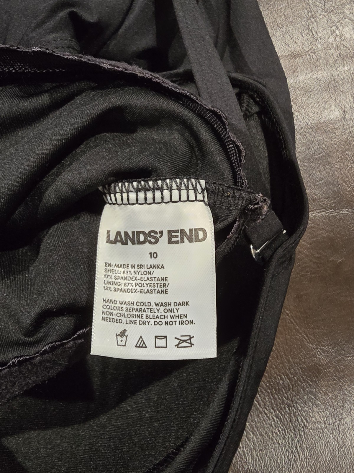 Lands’ End Women’s Sculpting Suit Ruffle Bandeau One Piece Swimsuit Sz 10 Black