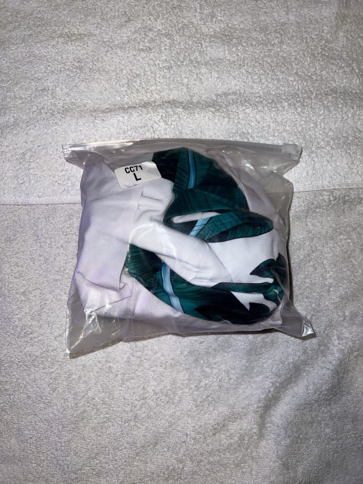 New Women’s 2pc Swim Suit *Large*