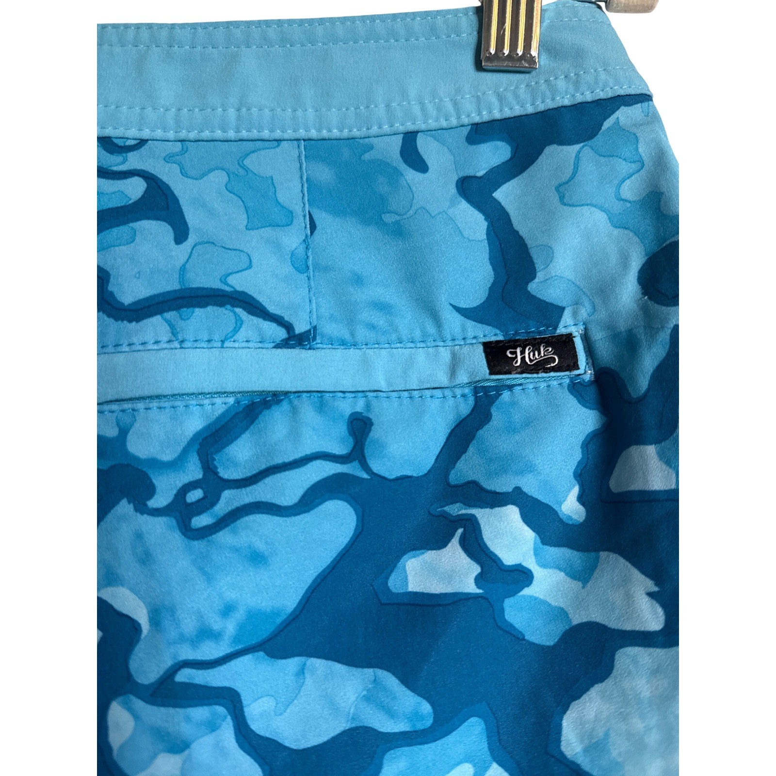 Huk Sz 4 Performance Fishing Camo Board Shorts Swim Trunks Blue Women