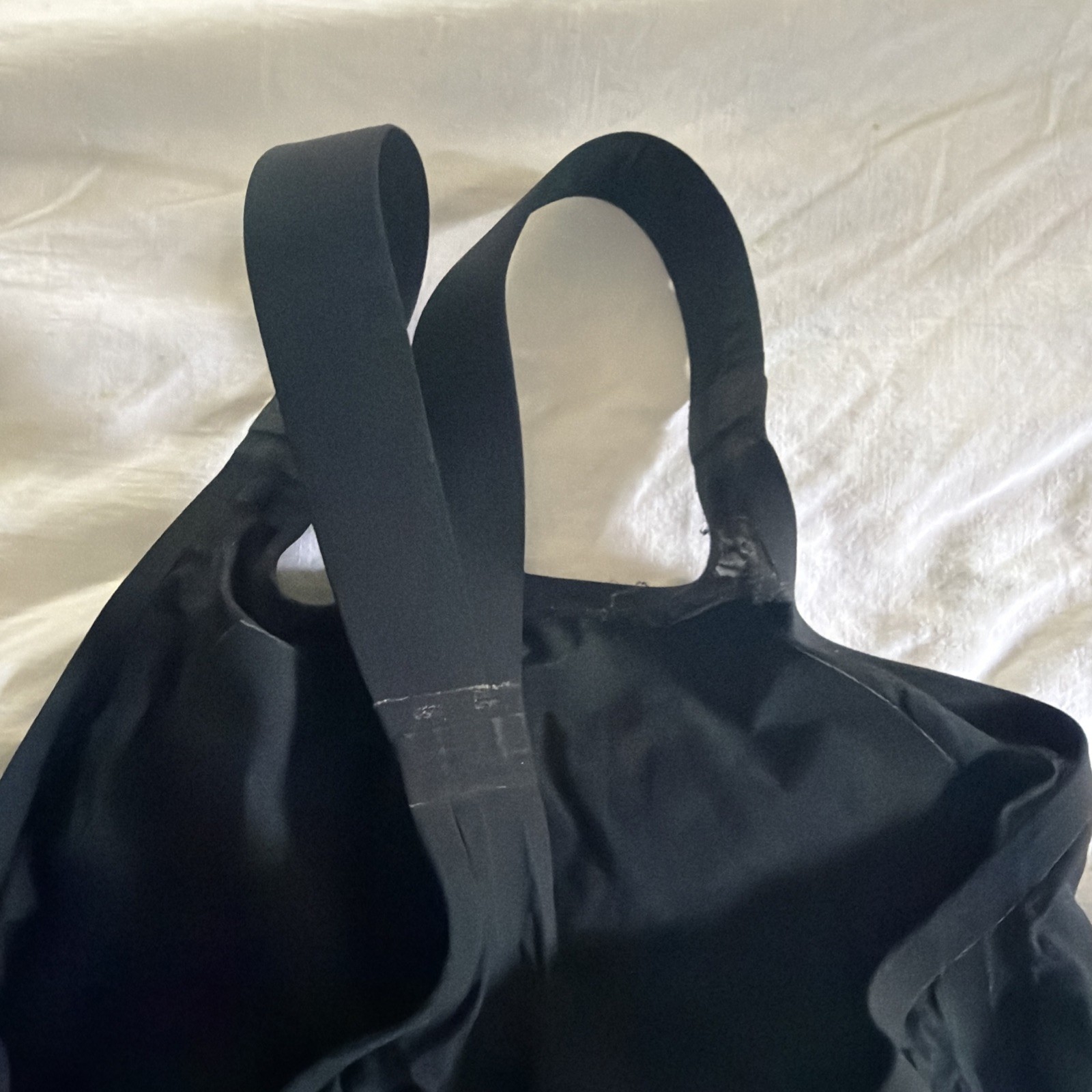 Women Speedo Closed Back Kneeskin Black – Size 22