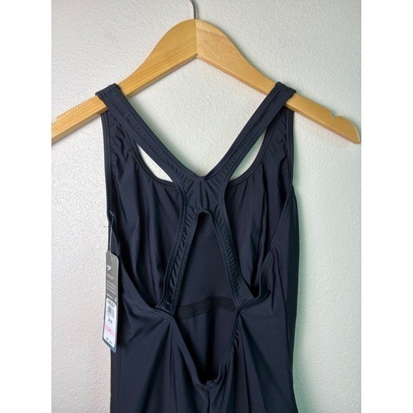 New SPEEDO Size 10 Black UPF 50 Moderate Ultraback PowerFLEX One Piece Swimsuit