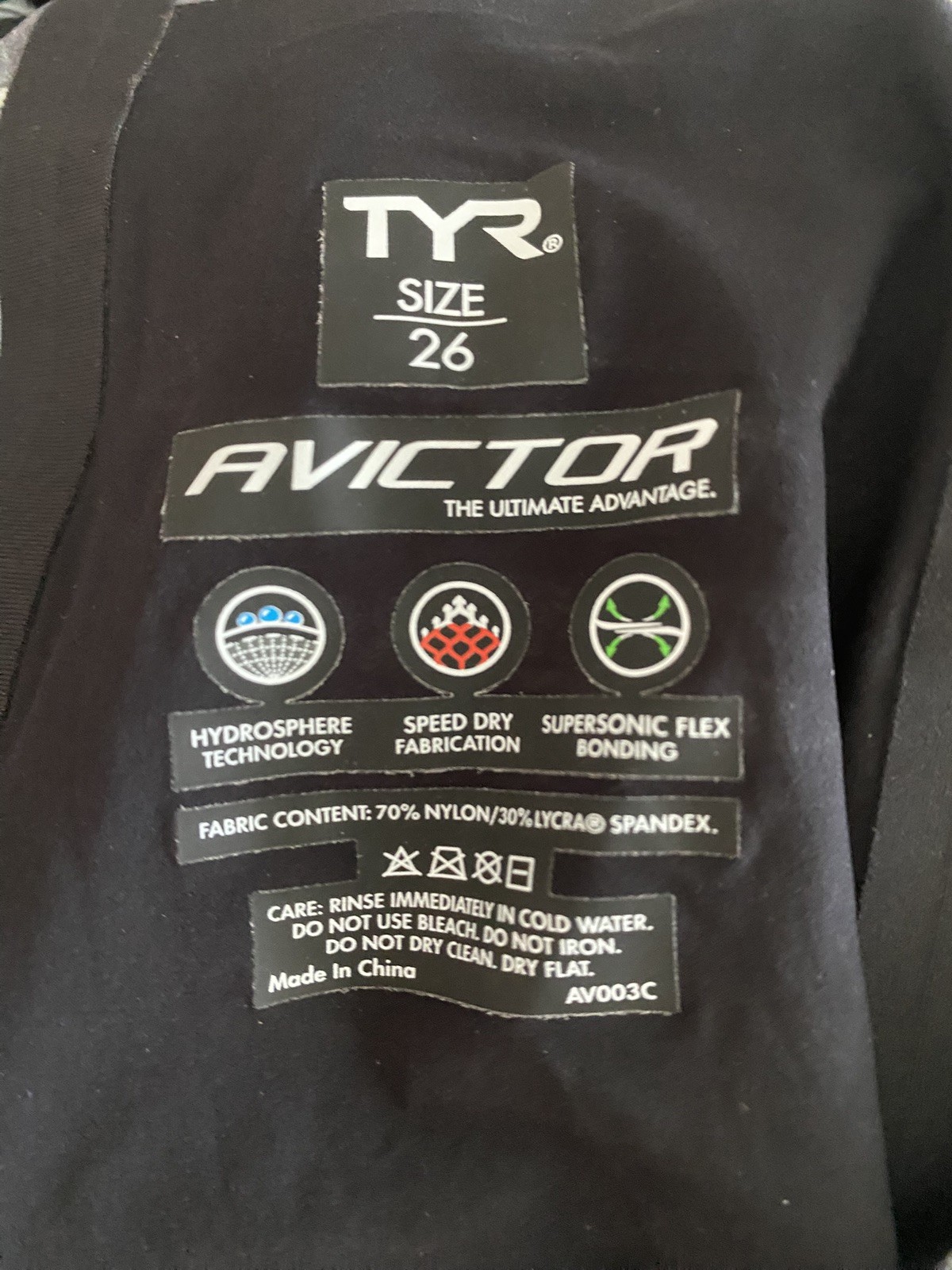 Womens TYR Avictor Venom (closed back) tech suit Size 26 black gray