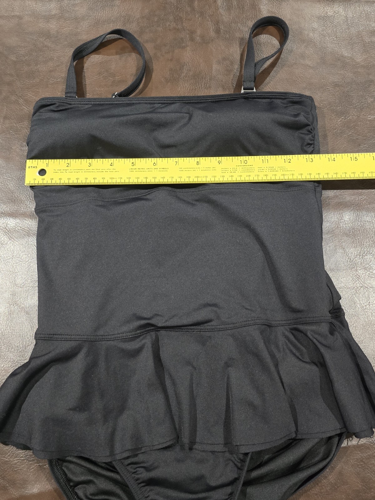 Lands’ End Women’s Sculpting Suit Ruffle Bandeau One Piece Swimsuit Sz 10 Black