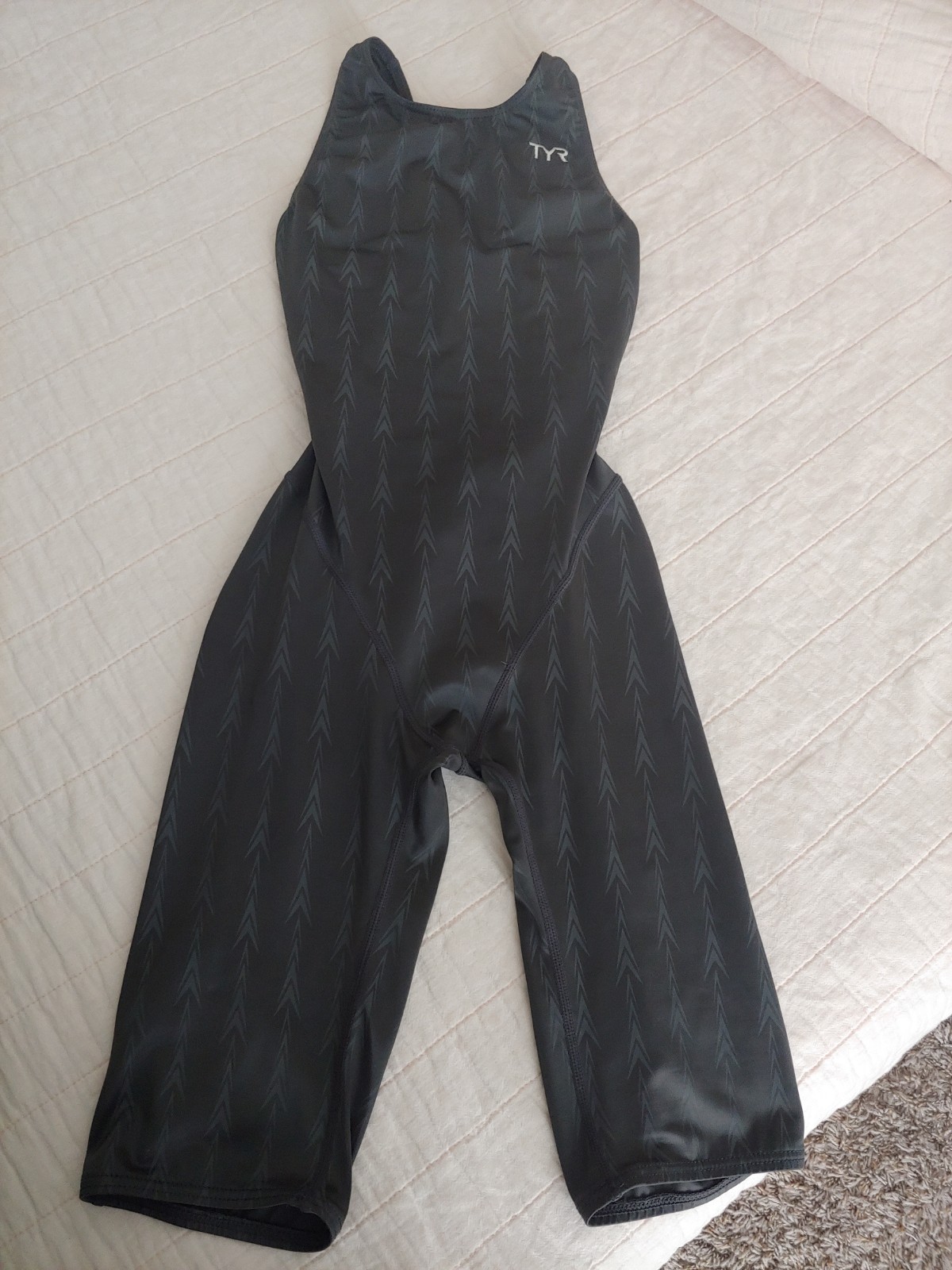 TYR Women’s Fusion Open Back Kneeskin Tech Suit Swimsuit Size 28