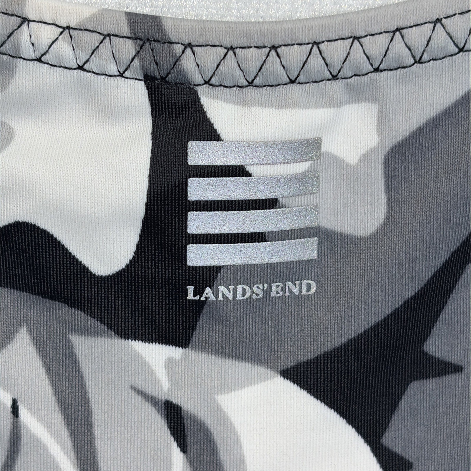 Lands’ End Tankini Top Sz 8 Women’s Black & White Floral Halter Beach Summer