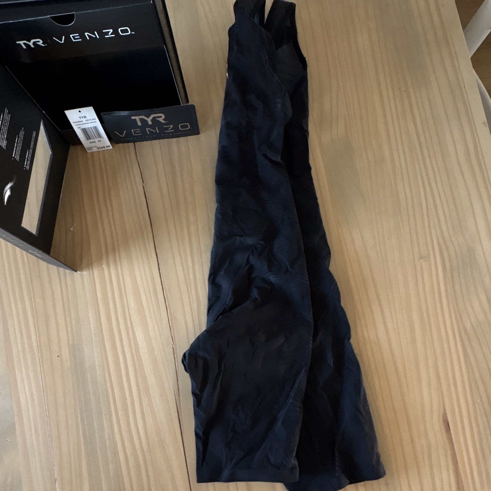 TYR Venzo Genesis OPN BK Competitive Swimwear for Swimming Size 25
