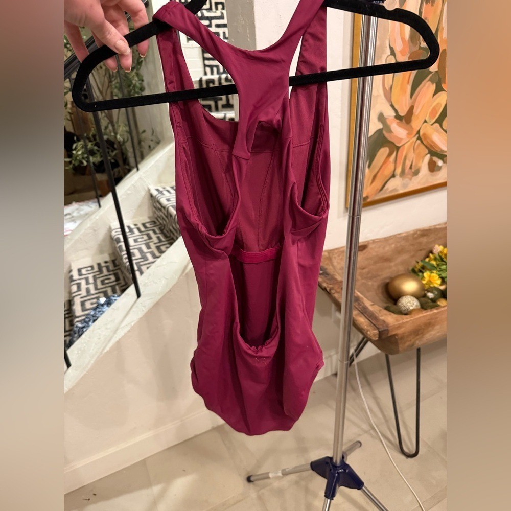 TYR Maroon Racerback One Piece Swimsuit Athletic Training Burgundy Likely M