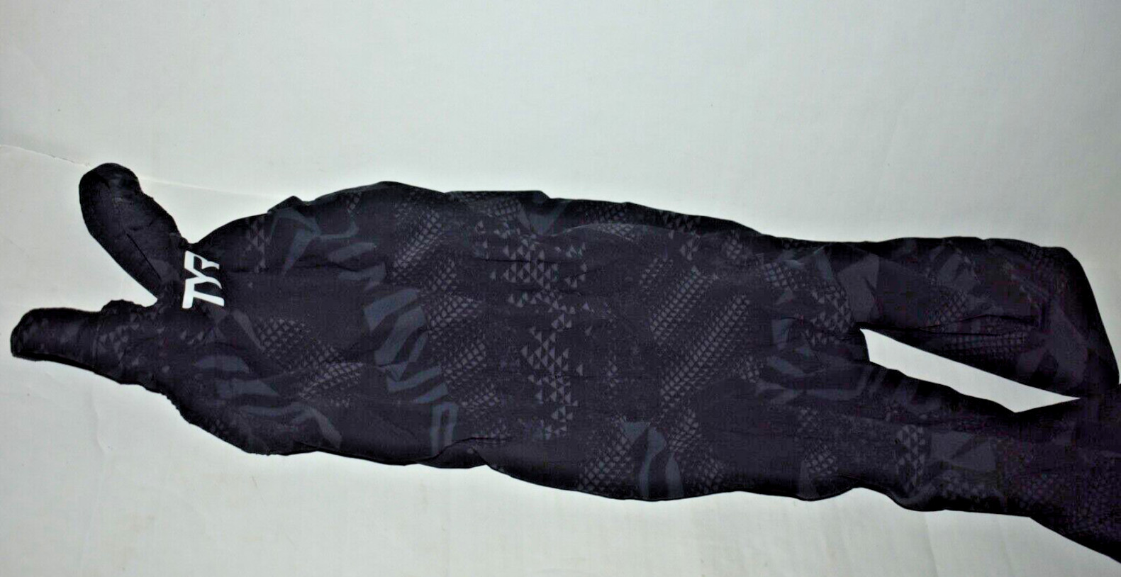 TYR Avictor Closed Back Size 26 Tech Suit/Fastskin 77370