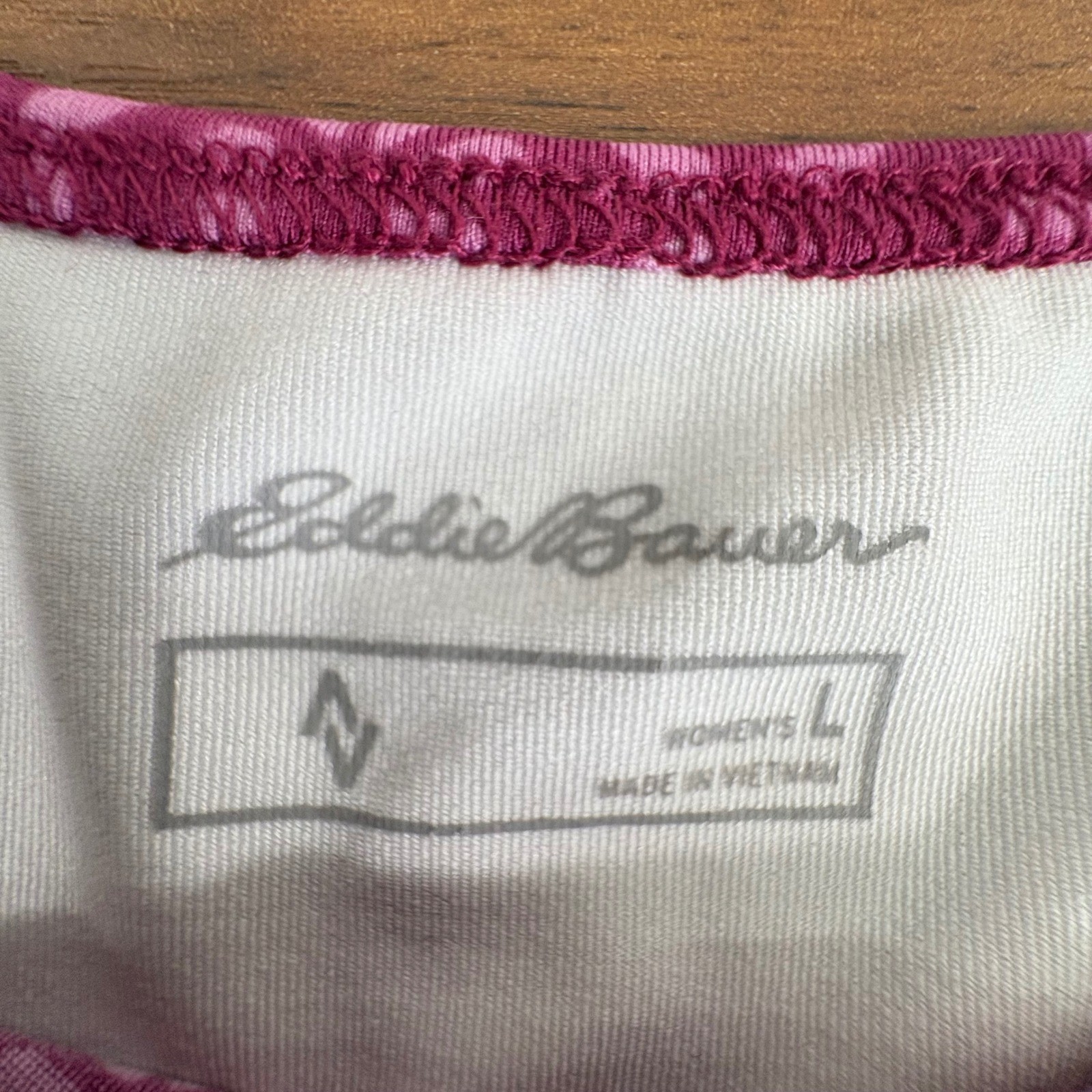 Eddie Bauer Long Sleeve Amphib Rashguard Swim Top Berry Pink Floral White Large