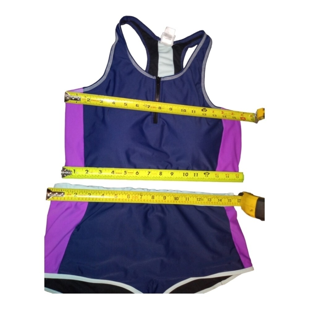 EVERLAST Womens 1/2 Zipper Racerback Style SPORTS BRA and shorts swim