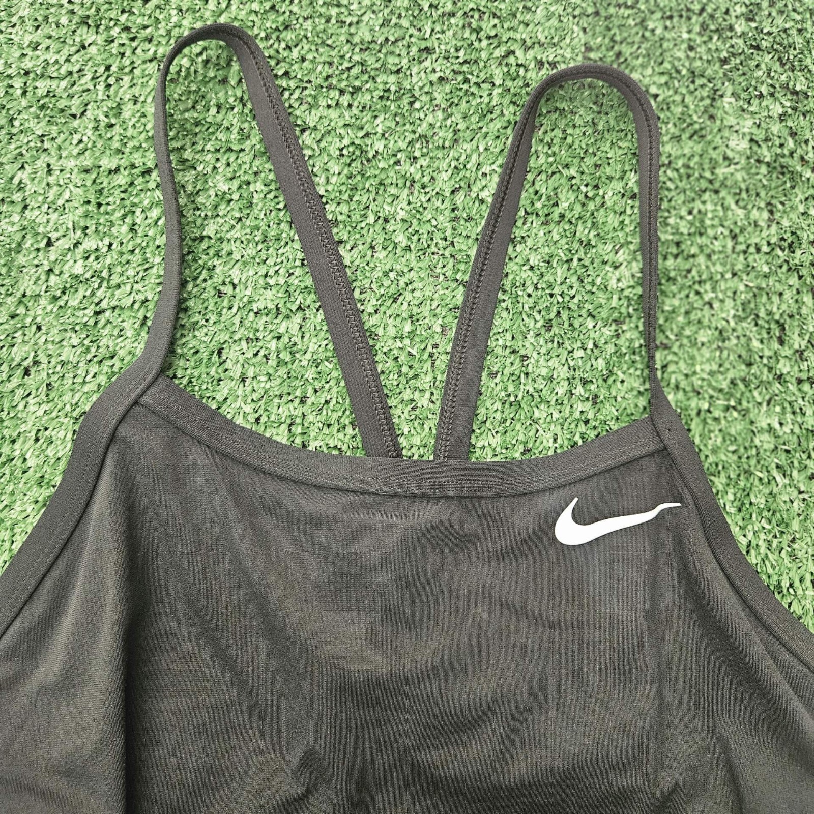 NIKE HYDRASTRONG PRINT WOMEN’S RACERBACK 1PC Swimsuit size 12 NWT