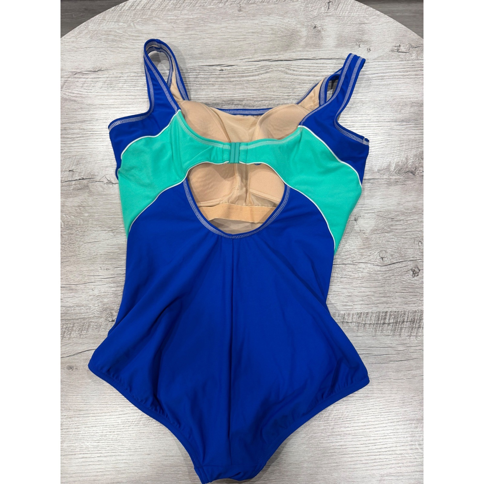 Lands’ End Scoop Neck Tugless Sport One Piece Swimsuit Size 8 DD Blue Aqua