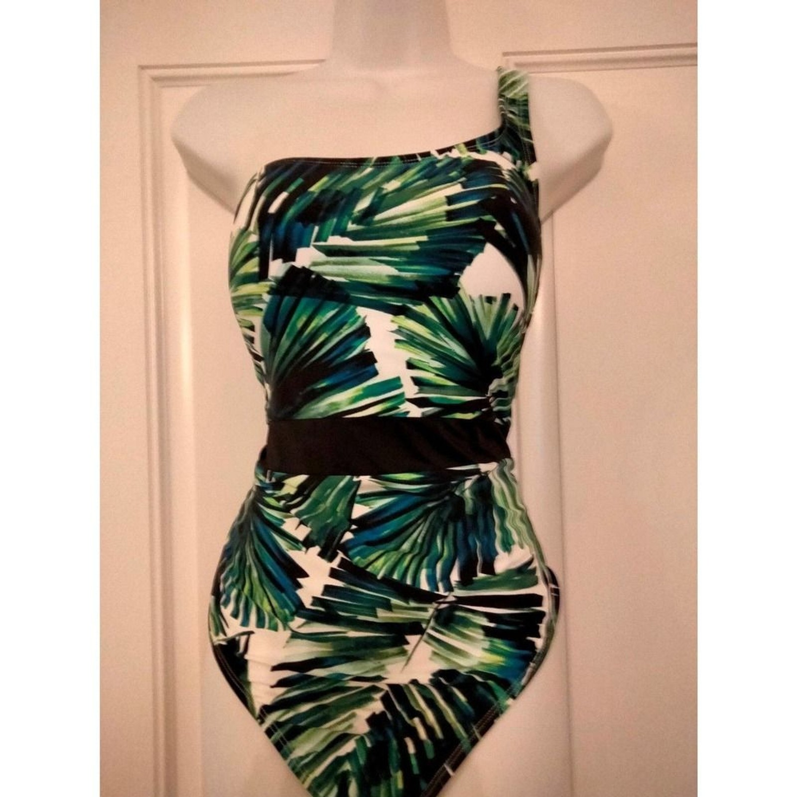 One Piece tropical leaf design Swimsuit women XL