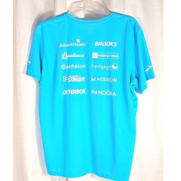 Brooks Run Disney Princess Moana size XL 10K 2026 Women’s Aqua Performance Tee