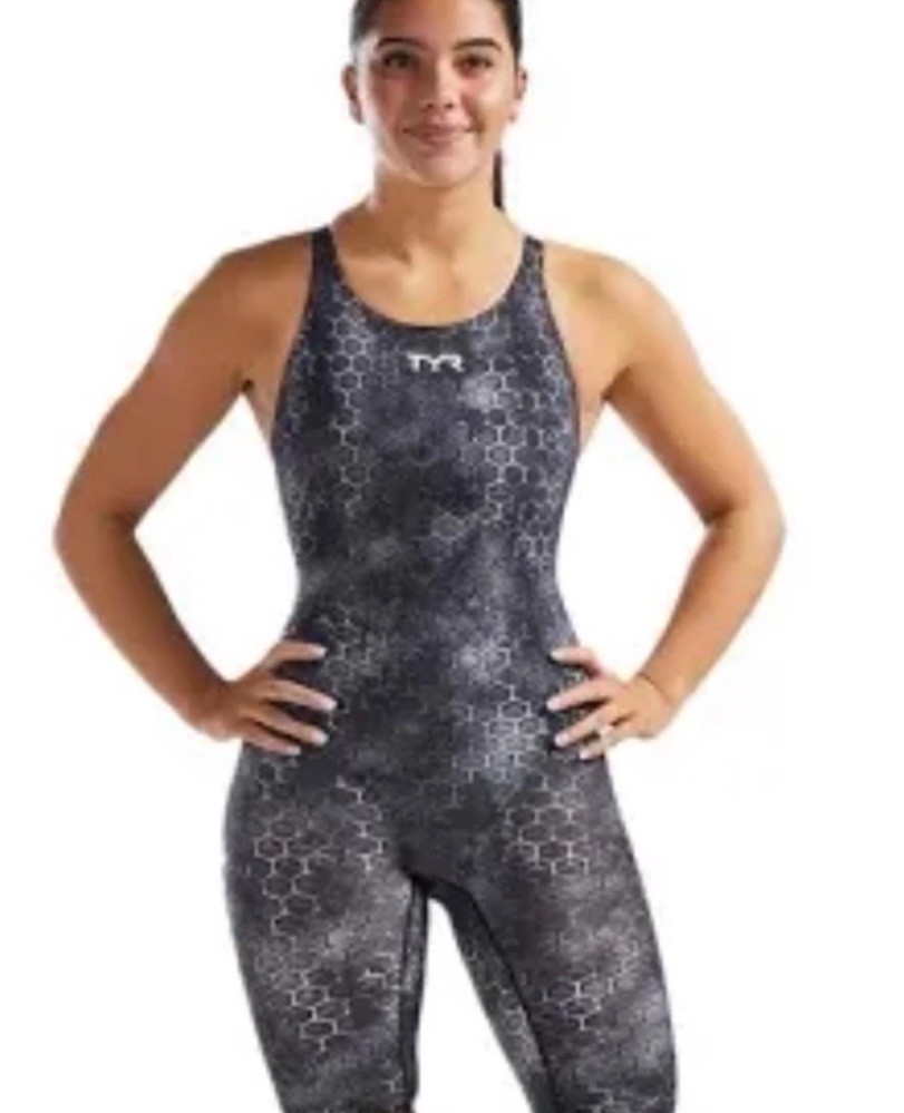 New TYR THRESHER Akurra Women Size 20 Gray Swimsuit Compression (T1-4)
