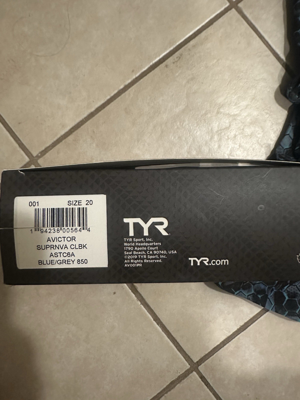 TYR Women’s Avictor Supersonic Closed Back Racing Kneeskin (Blue/Grey) 20