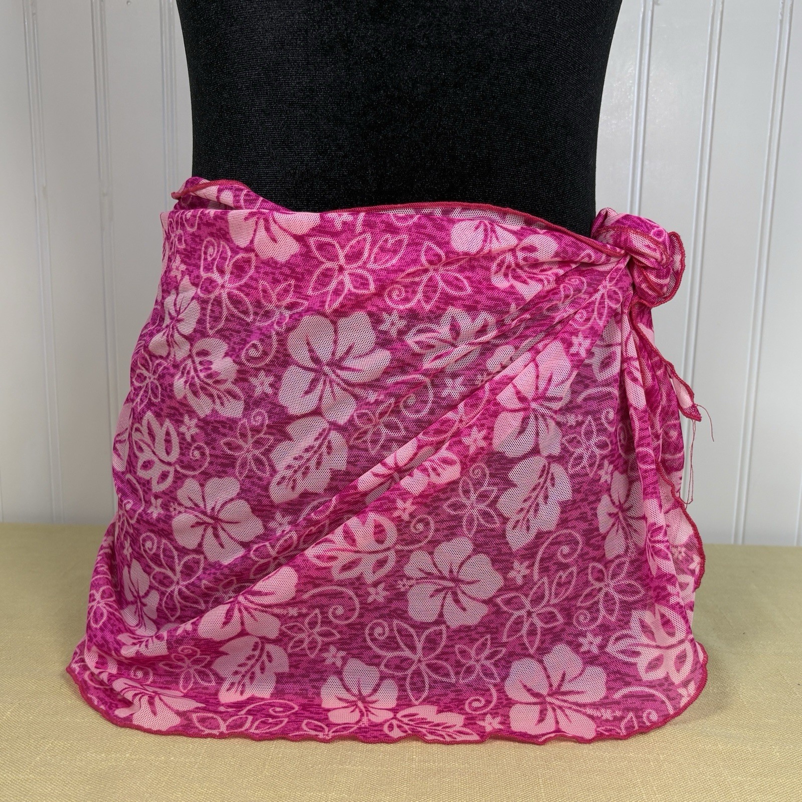 2000s Hot Pink Hawaiian Semi-Sheer Sarong Swim Coverup Tie Pool Swim Y2K OS