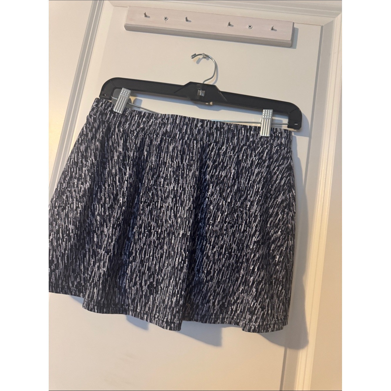Miraclesuit X Talbots Swim light control Skirt Womens 8 gray/black slit
