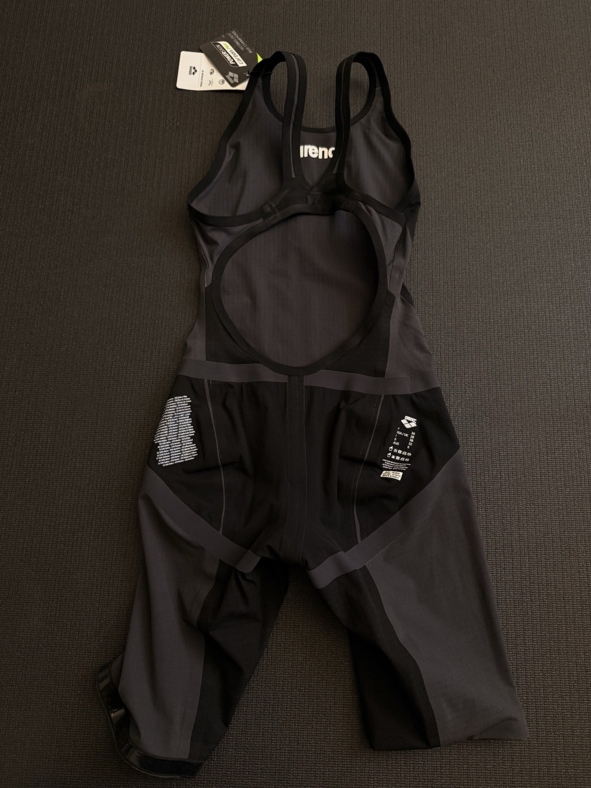Arena Powerskin Carbon Flex Open Back Kneeskin Charcoal Grey Size 28