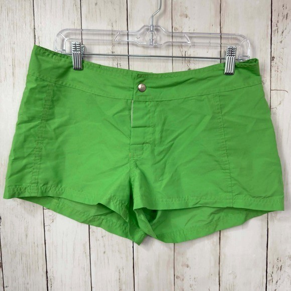 IOS Women’s Green Board Shorts Size 32-inch Waist