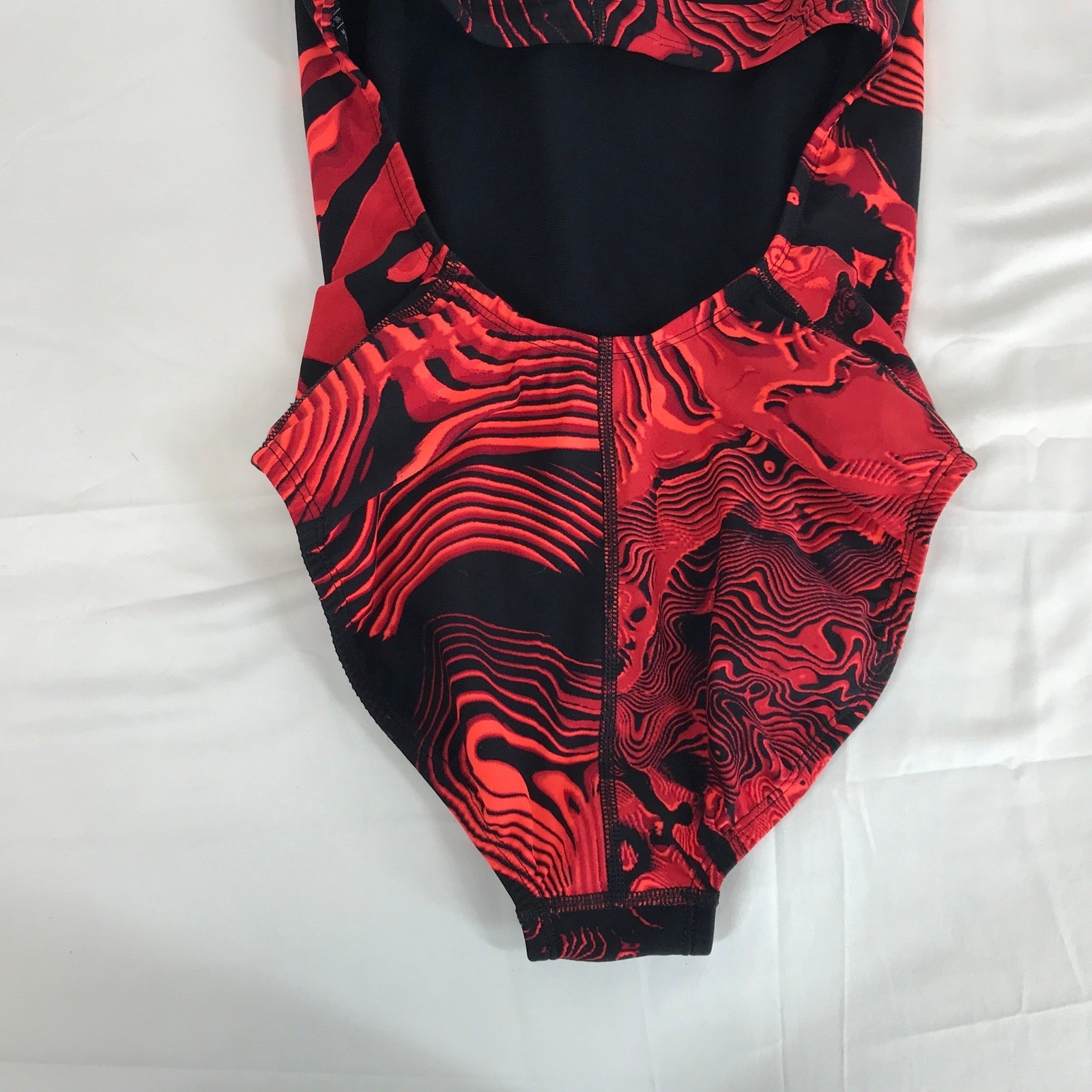 Nike Womens One Piece Swimsuit Red Black Topographic Print Size 30 NESS8020