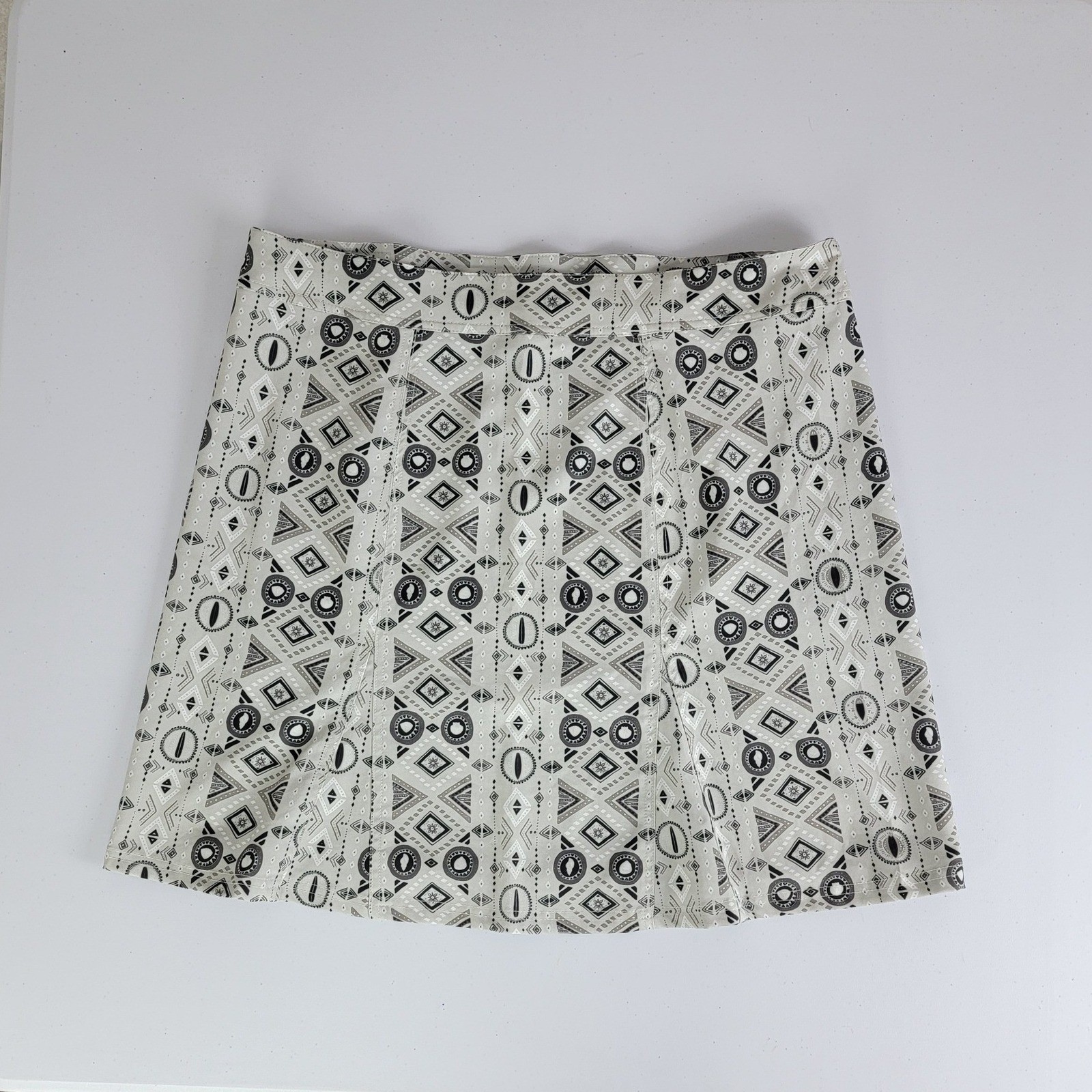 RipSkirt Hawaii Wrap Skirt L Grey Tribal Geometric Length 2 Travel Beach
