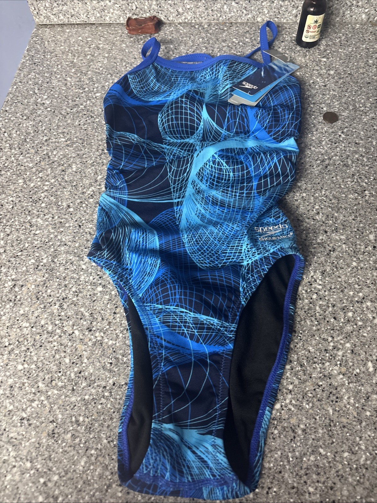 Girls/Women’s Swimming One Piece Swimsuits.. sz 26 nwt endurance/3 sz 28 Euc/lot
