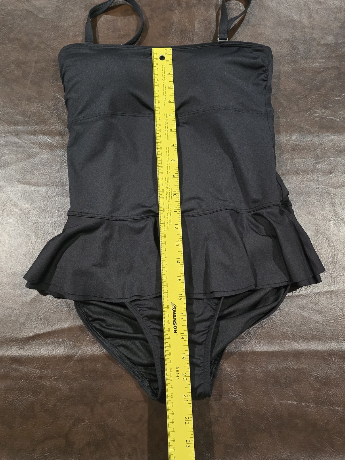 Lands’ End Women’s Sculpting Suit Ruffle Bandeau One Piece Swimsuit Sz 10 Black