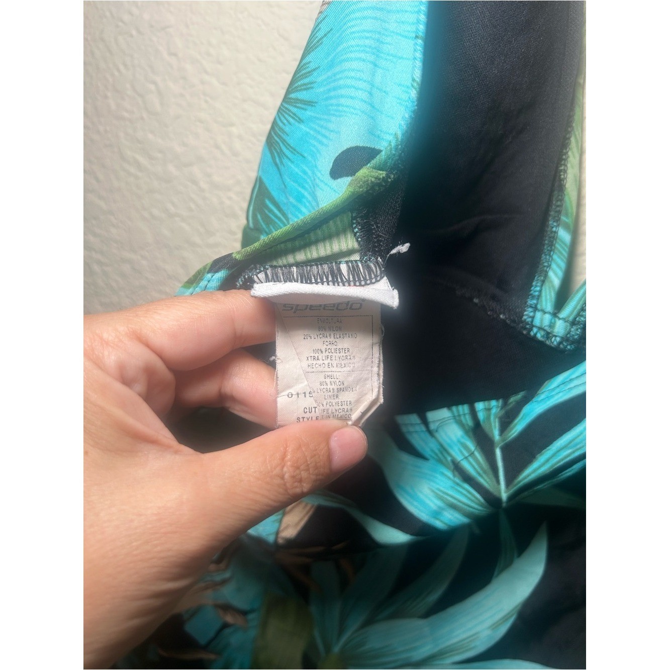 Speedo Womens Tropical Halter One-Piece Swimsuit Green Teal Vacation Beach Resor