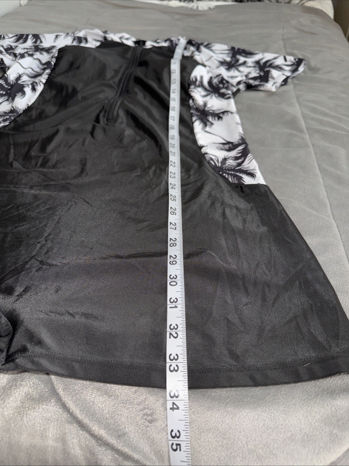 Unbranded Women’s Short Sleeve, Shorts 1pc 3/4 Zip Up Surfing Swim Suit Sz 4XL