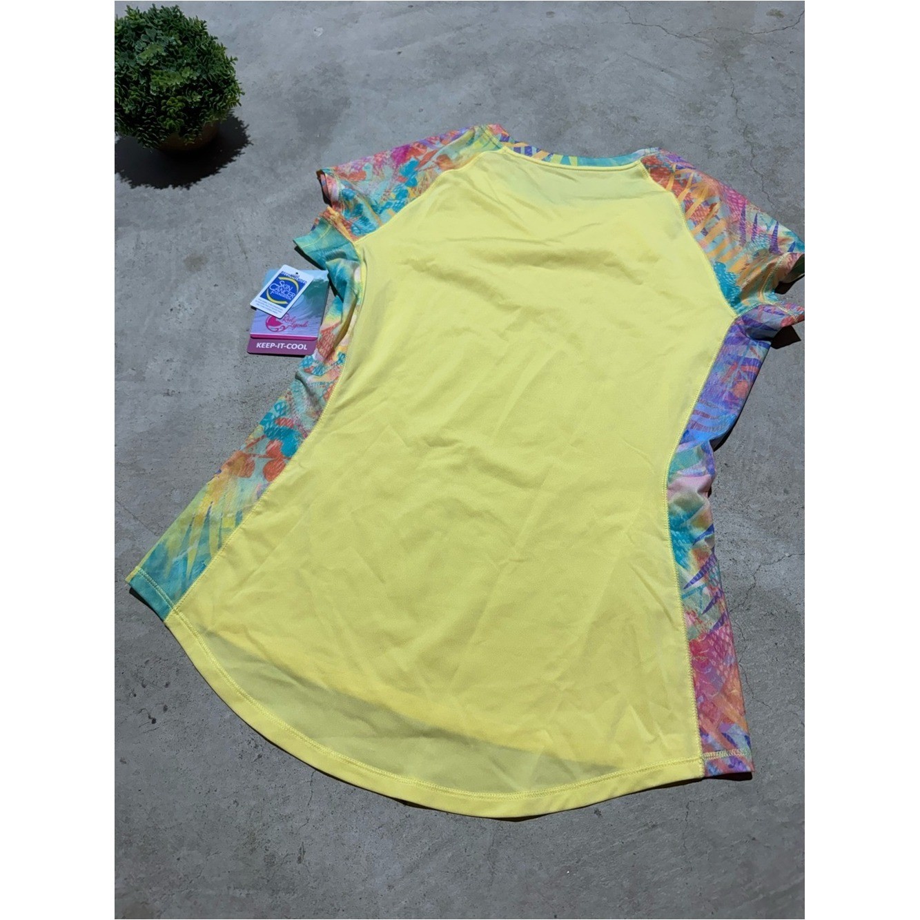 Reel Legends NWT Rash Guard Women Size Medium Yellow Tropical Short Sleeve Swim