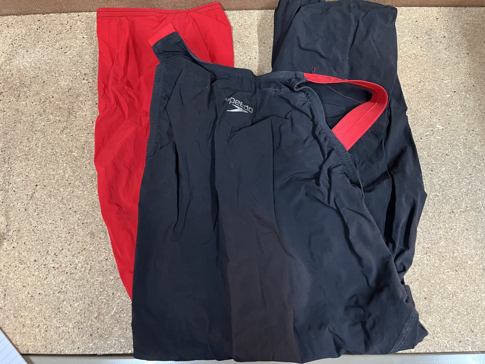 Speedo LZR Racer Pro Recordbreaker Kneeskin Size 29 Female Red Black C80