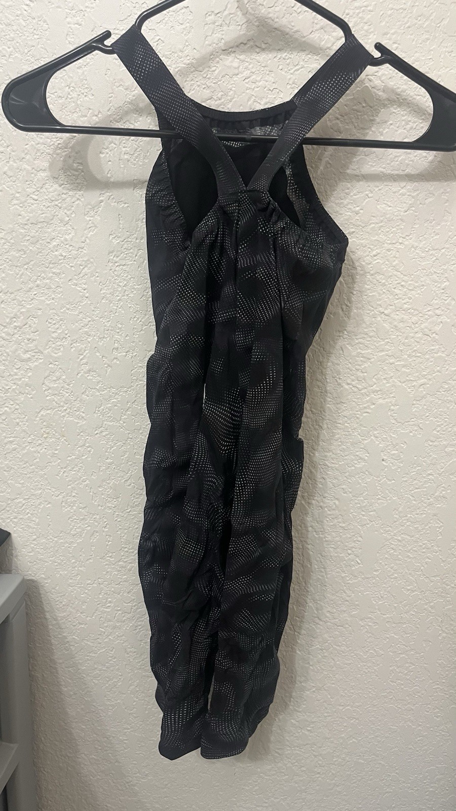 TYR Avictor 2.0 Closed Back Tech Suit One Piece Swimwear Size 27