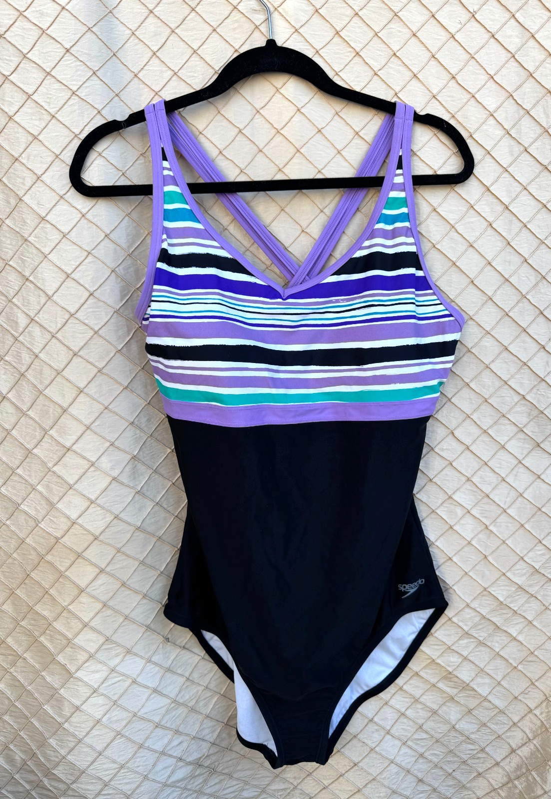 Speedo Size 16 Women’s Navy Racerback One Piece Swimsuit
